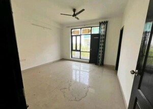 Room in 3 BHK Builder Floor at Omaxe New Chandigarh, North Mullanpur – for Sale