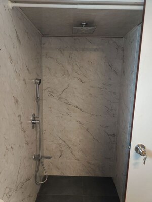 Bathroom in 4 BHK Apartment at Pali Hill – for Rent