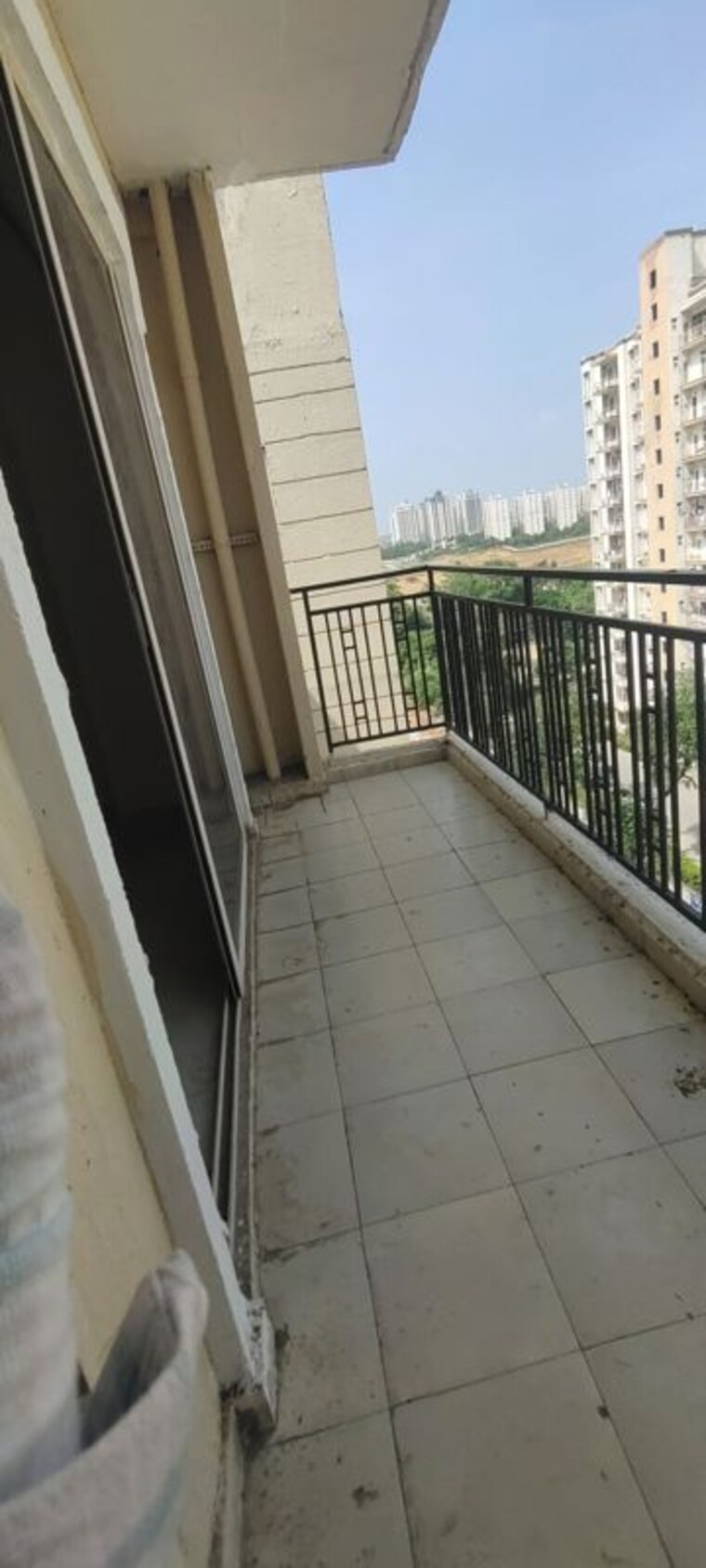Balcony, mrg-the-meridian 2 Bedroom 620 Sq.Ft. Apartment In Sector 89 Gurgaon 10639541