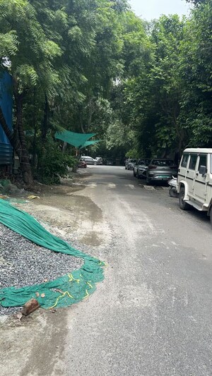 Parking in 3 BHK Independent House at Sector 28 – for Sale