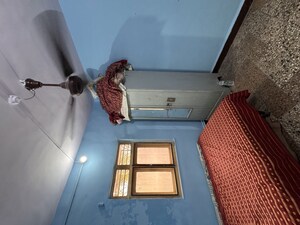 Room in 1 BHK Apartment at Jal Mandir CHS, Bangur Nagar – for Rent