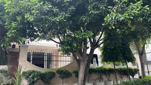 6+ BHK Independent House – Exterior View View at RWA Apartments Sector 47, Sector 47 - for Sale