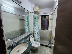 Bathroom in 3 BHK Apartment at Raheja Sherwood, Goregaon East – for Rent