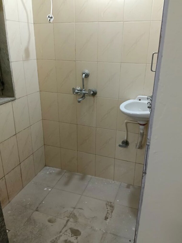Bathroom, worli 1 Bedroom 315 Sq.Ft. Apartment In Worli Mumbai 10639577