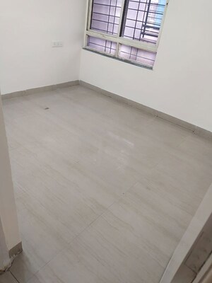 Room in 3 BHK Apartment at Blue Berry, Kharadi – for Rent