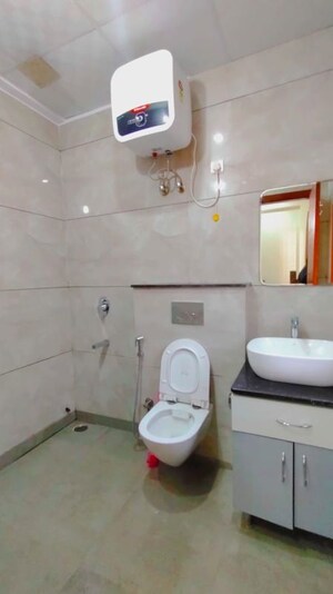 Bathroom in 2 BHK Builder Floor at SS Mayfield Gardens, Sector 51 – for Rent