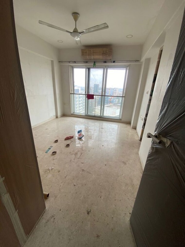 Room, khar west 4 Bedroom 1800 Sq.Ft. Apartment In Khar West Mumbai 10639574