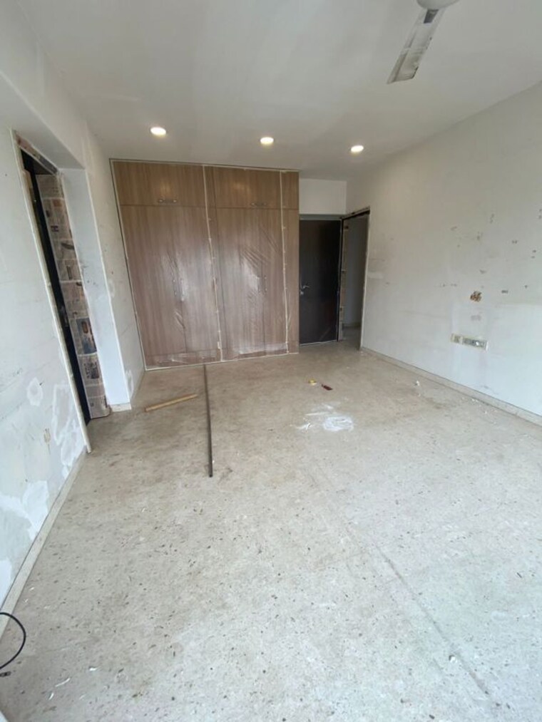 Room, khar west 4 Bedroom 1800 Sq.Ft. Apartment In Khar West Mumbai 10639574