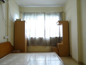 Bedroom in 2 BHK Apartment at Bhusari Colony – for Rent