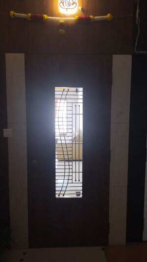 Room in 2 BHK Apartment at Gundecha Montego, Andheri East – for Sale