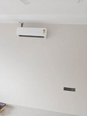 Room in 4 BHK Apartment at The Ananta Aspire, Utrathiya – for Rent