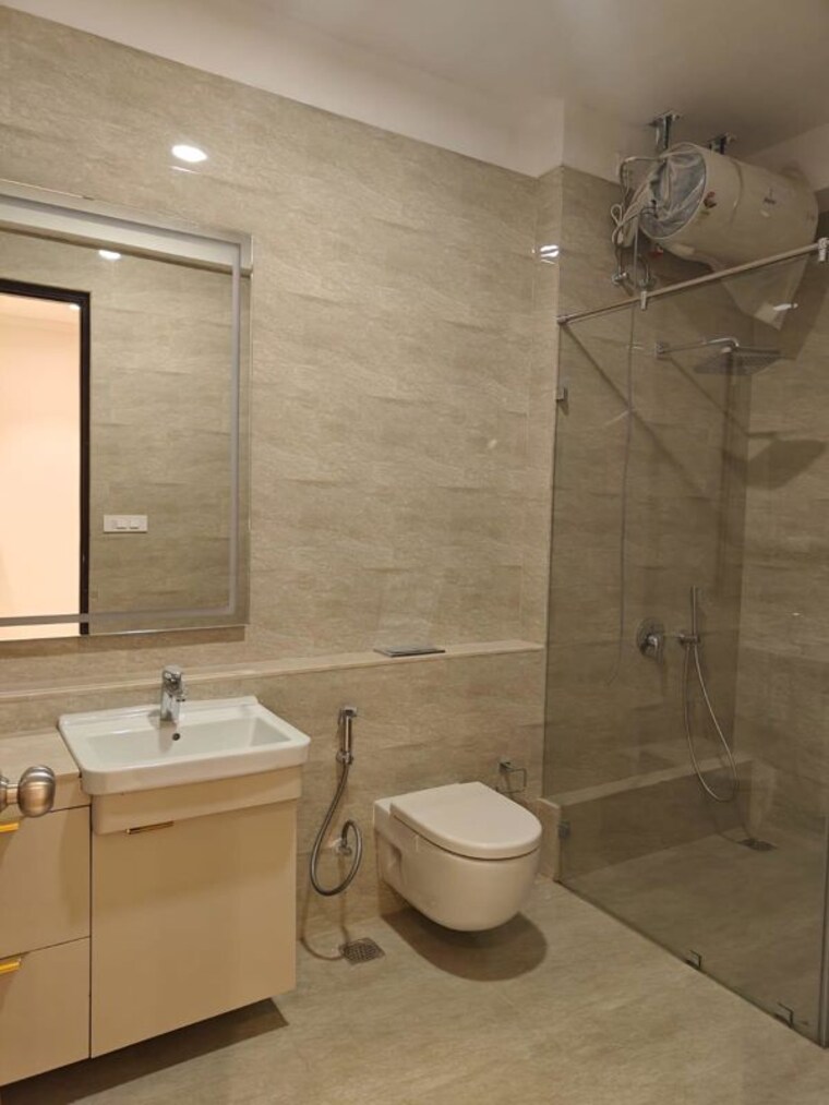 Bathroom, adani-ten-bkc 4 Bedroom 2570 Sq.Ft. Apartment In Bandra East Mumbai 10639650