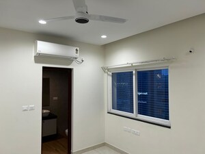 Room in 3 BHK Apartment at Prestige Beverly Hills, Kokapet – for Rent