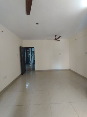 Room in 2 BHK Apartment at Harmony Residency Owale, Owale – for Rent