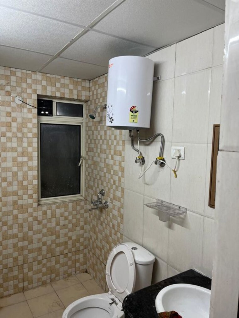 Bathroom, nimbus-the-golden-palm 2.5 Bedroom 1200 Sq.Ft. Apartment In Sector 168 Noida 10639660