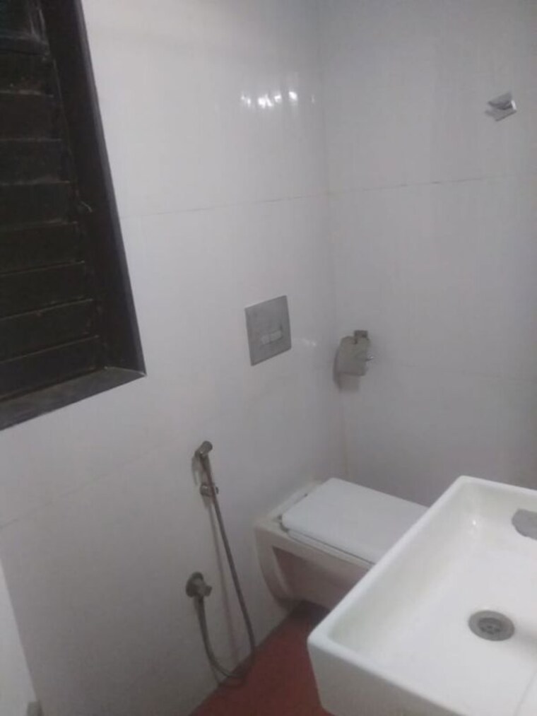 Bathroom, happy-home-chs 2 Bedroom 1200 Sq.Ft. Apartment In Kharghar Navi Mumbai 10606152