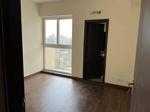 Room in 3 BHK Apartment at BPTP Terra, Sector 37d – for Rent