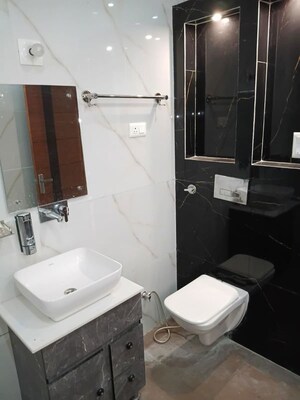 Team Area in 3 BHK Apartment at Shiva Enclave Zirakpur, Patiala Road – for Rent