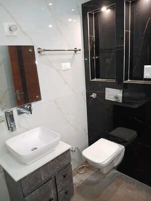 Team Area in 3 BHK Apartment at Shiva Enclave Zirakpur, Patiala Road – for Rent