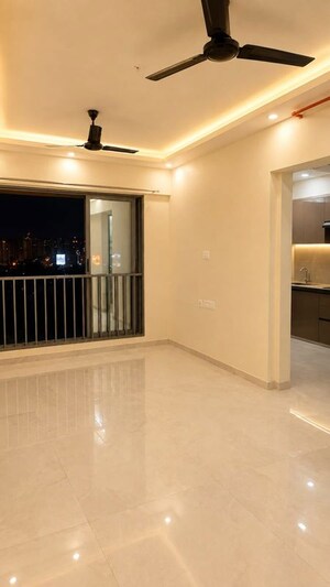 Room in 1 BHK Apartment at Romell Orbis, Andheri East – for Rent