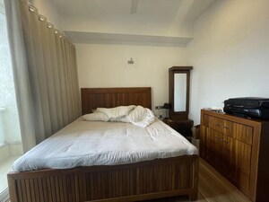 Bedroom in 2 BHK Apartment at Omkar Alta Monte, Malad East – for Rent