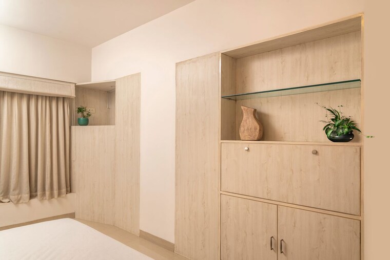 Room, bandra west 2 Bedroom 1100 Sq.Ft. Apartment In Bandra West Mumbai 10639760