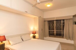 Bedroom in 2 BHK Apartment at Bandra West – for Rent