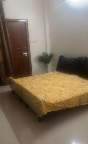 Bedroom in 2 BHK Independent House at Eldeco Regalia, Madiyanva – for Rent