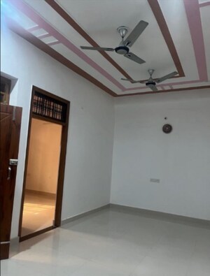 Room in 2 BHK Independent House at Eldeco Regalia, Madiyanva – for Rent