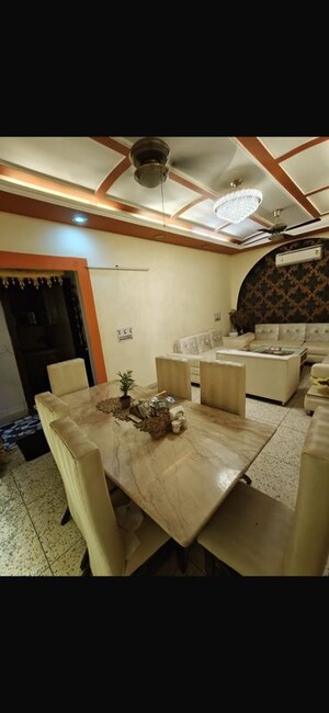 Team Area in 3 BHK Builder Floor at Ramesh Nagar – for Rent