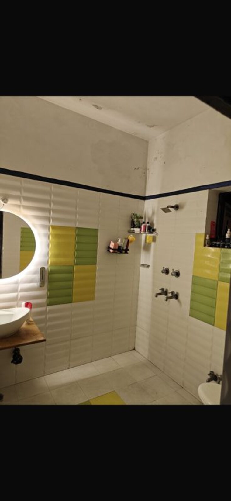 Bathroom, ramesh nagar 3 Bedroom 130 Sq.Yd. Builder Floor In Ramesh Nagar Delhi 10639789