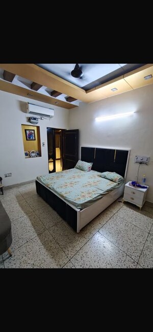 3 BHK Builder Floor For Rent in Ramesh Nagar