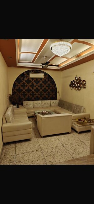 Bedroom in 3 BHK Builder Floor at Ramesh Nagar – for Rent