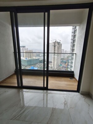 Room in 3 BHK Apartment at Raymond The Invictus By GS, Pokhran Road No One – for Rent