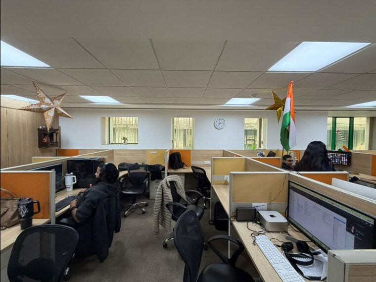 Team Area, okhla industrial estate phase 3 Commercial Office Space in IT/SEZ 7600 Sq.Ft. In Okhla Industrial Estate Phase 3 Delhi 10639820