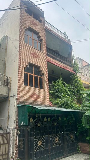 6 BHK Independent House For Sale in RWA Apartments Sector 26, Sector 26