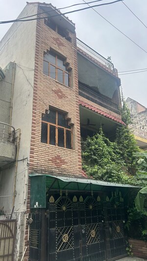 6 BHK Independent House – Exterior View View at RWA Apartments Sector 26, Sector 26 - for Sale