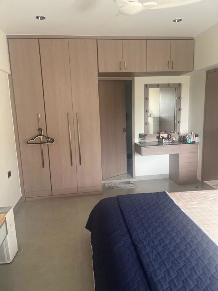 Bathroom, juhu-residency 3 Bedroom 1250 Sq.Ft. Apartment In Juhu Mumbai 10639905