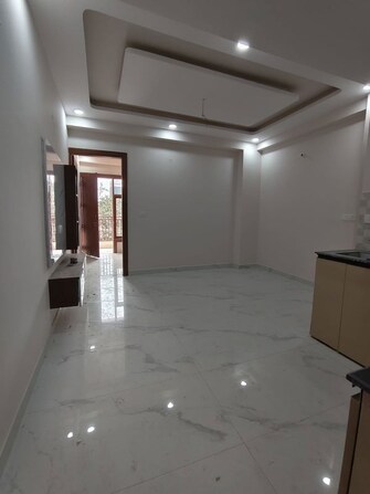 1 BHK + Basement Apartment For Sale in Mahadev Apartments Noida in Sector 73, Noida