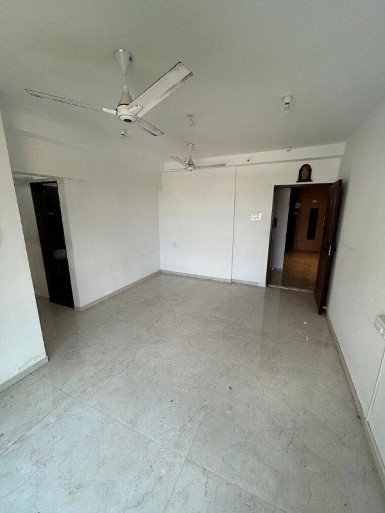 Room, yogi nagar 2 Bedroom 613 Sq.Ft. Apartment In Yogi Nagar Mumbai 10639932