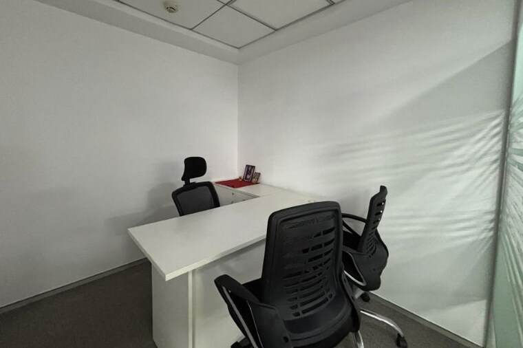 Team Area, todi-industrial-estate Commercial Office Space 1549 Sq.Ft. In Lower Parel Mumbai 10639929