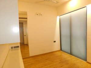 2 BHK Apartment For Rent in Bandra Kurla Complex