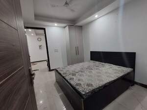 Bedroom in 2 BHK Apartment at Saket – for Rent