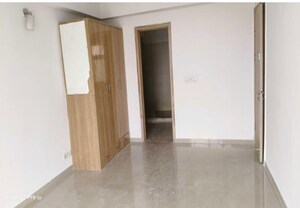 Room in 3 BHK Apartment at DLF New Town Heights III, Sector 91 – for Sale