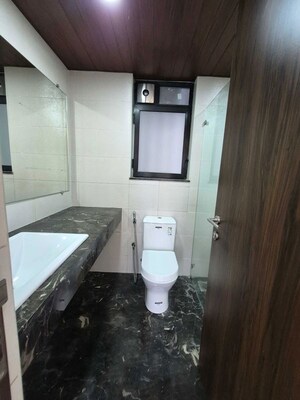 Team Area in 3 BHK Apartment at Kalpataru Magnus, Bandra East – for Rent