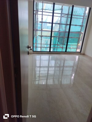Room in 3 BHK Apartment at Prabhakar Esquina Private Residence, Oshiwara – for Sale