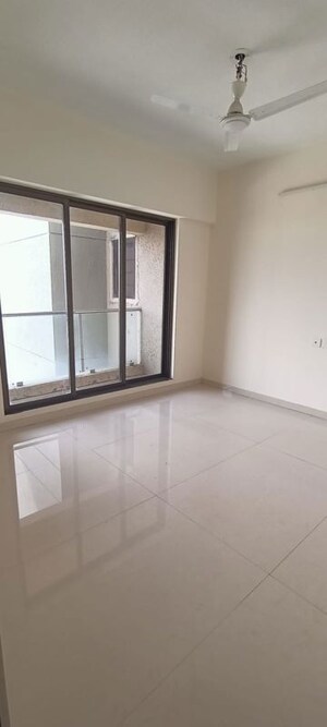 Room in 2 BHK Apartment at Raajyam Amity Apartments, Vakola – for Sale