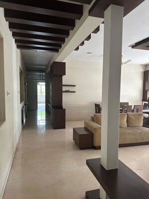 Building Lobby in 2 BHK Apartment at Shyam Niwas CHS, Cumbala Hill – for Sale