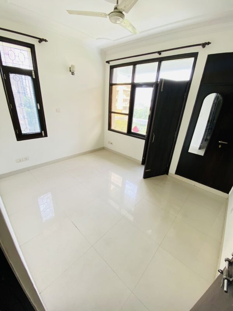 undefined, dwarka 3 Bedroom 1800 Sq.Ft. Apartment In Dwarka Delhi 10640028