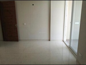 Room in 2 BHK Apartment at Skyline Elevate, Ramgarh Bhudda – for Rent